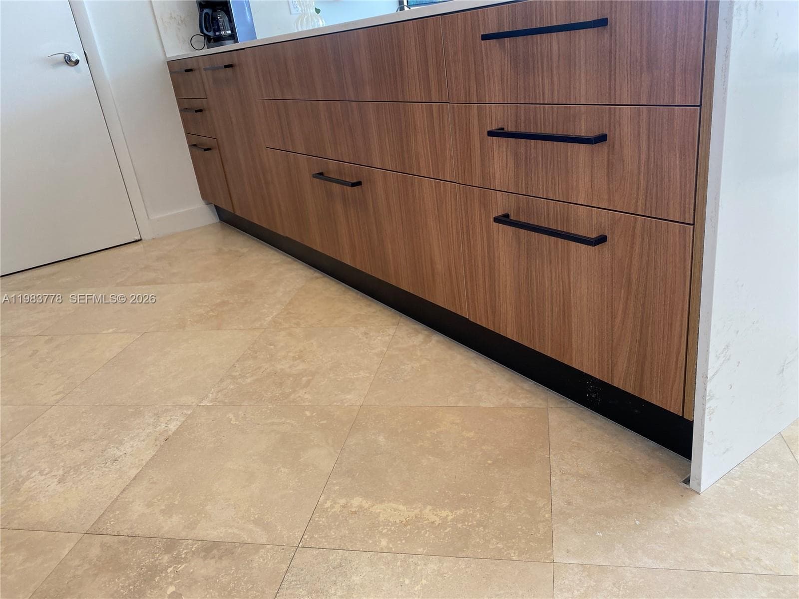 1830 Ocean Dr 3507 photo 10