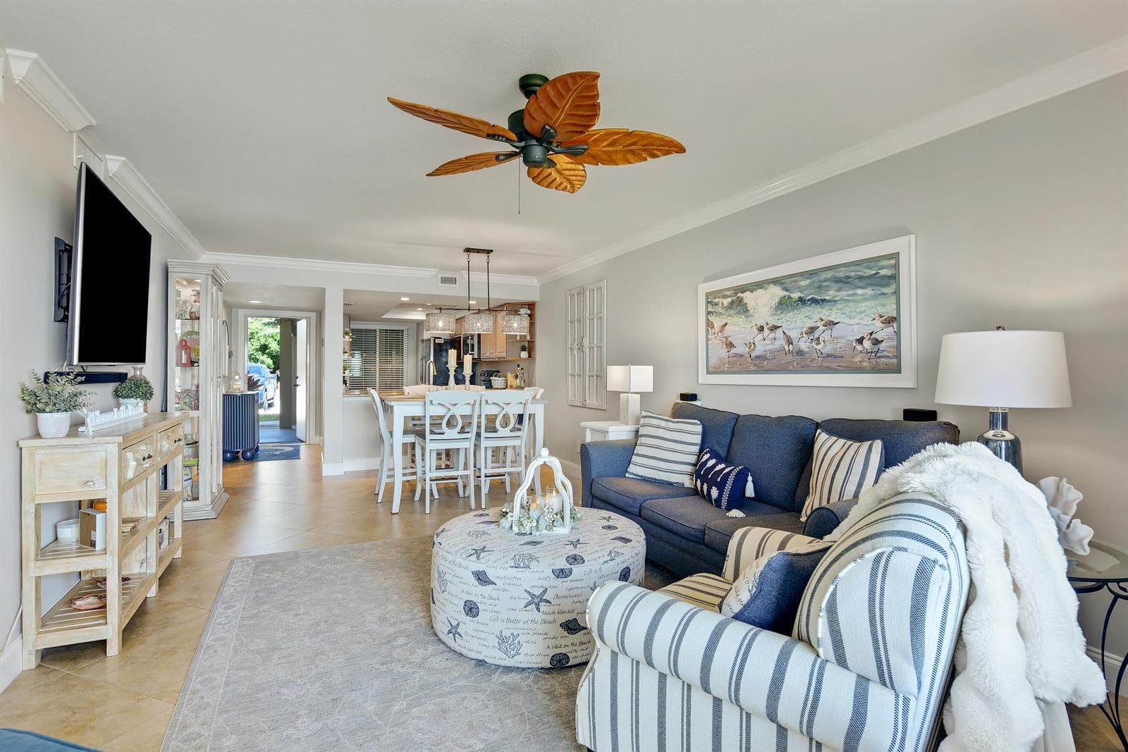 4440 NE Sandpebble Trace 104 photo 13