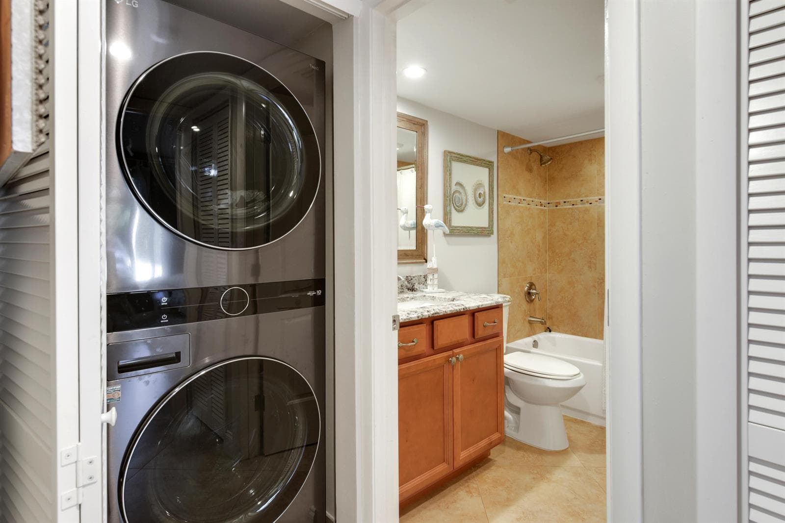 4440 NE Sandpebble Trace 104 photo 17