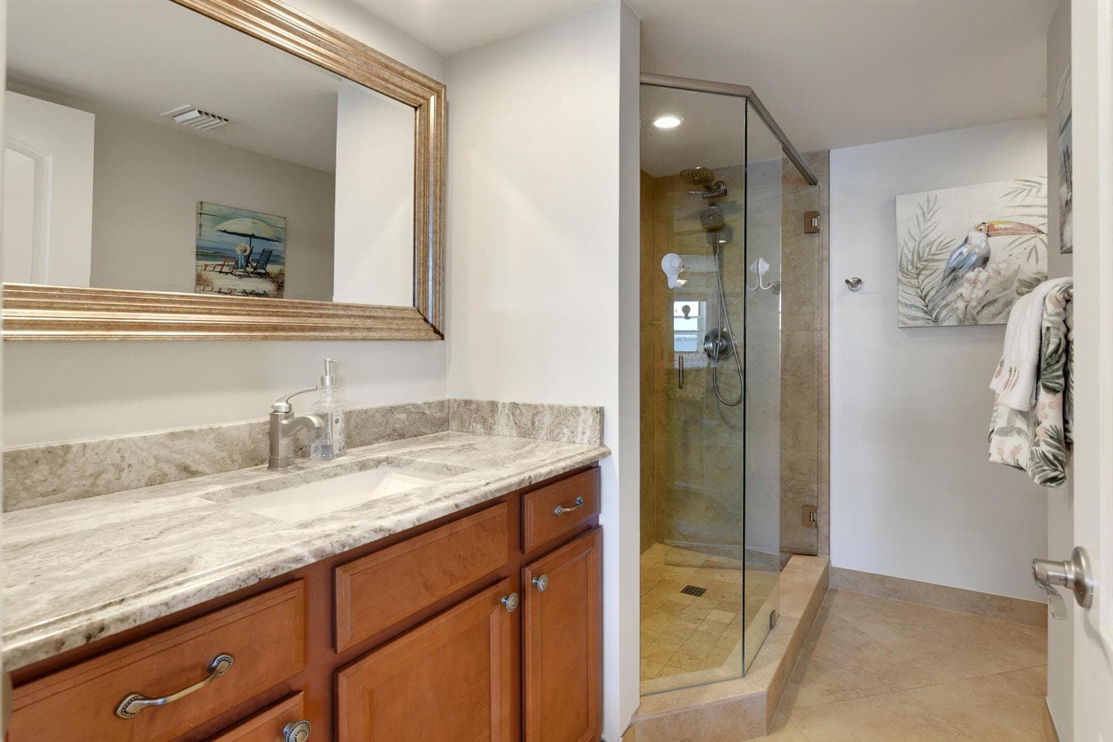 4440 NE Sandpebble Trace 104 photo 24