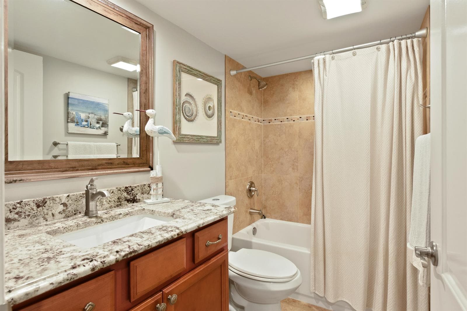 4440 NE Sandpebble Trace 104 photo 18