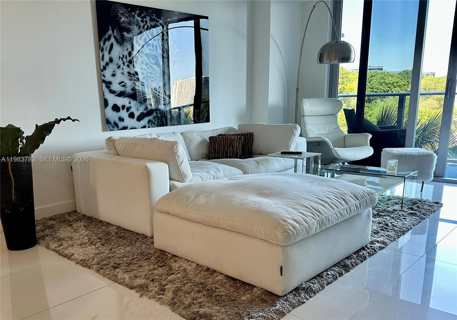 16385 BISCAYNE BLVD 303 photo 2