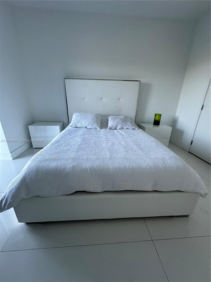 16385 BISCAYNE BLVD 303 photo 13