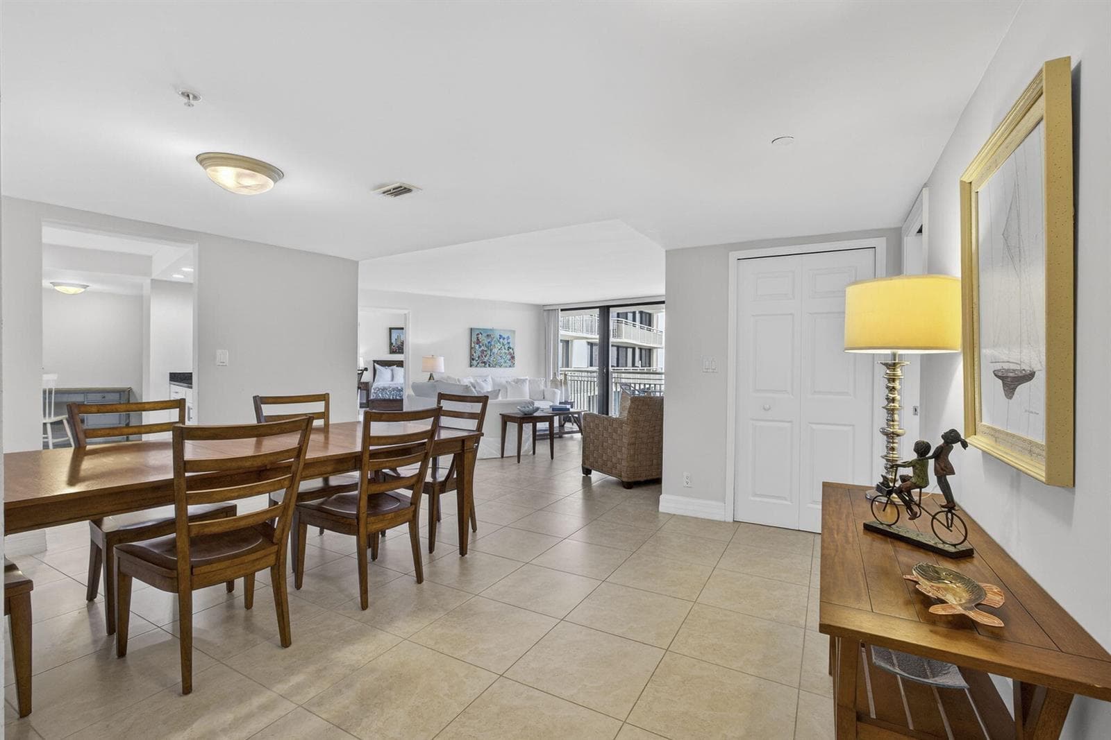 3000 N Ocean Drive photo 6