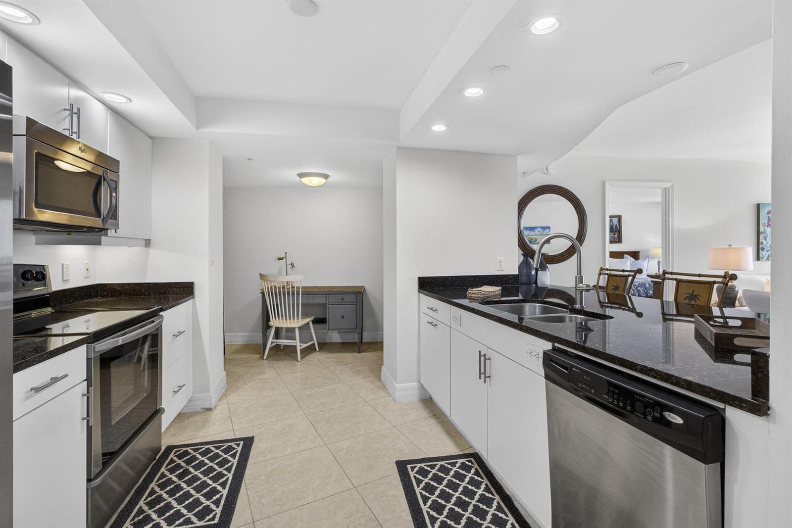 3000 N Ocean Drive photo 19