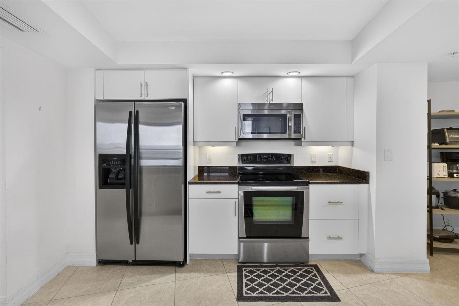 3000 N Ocean Drive photo 25
