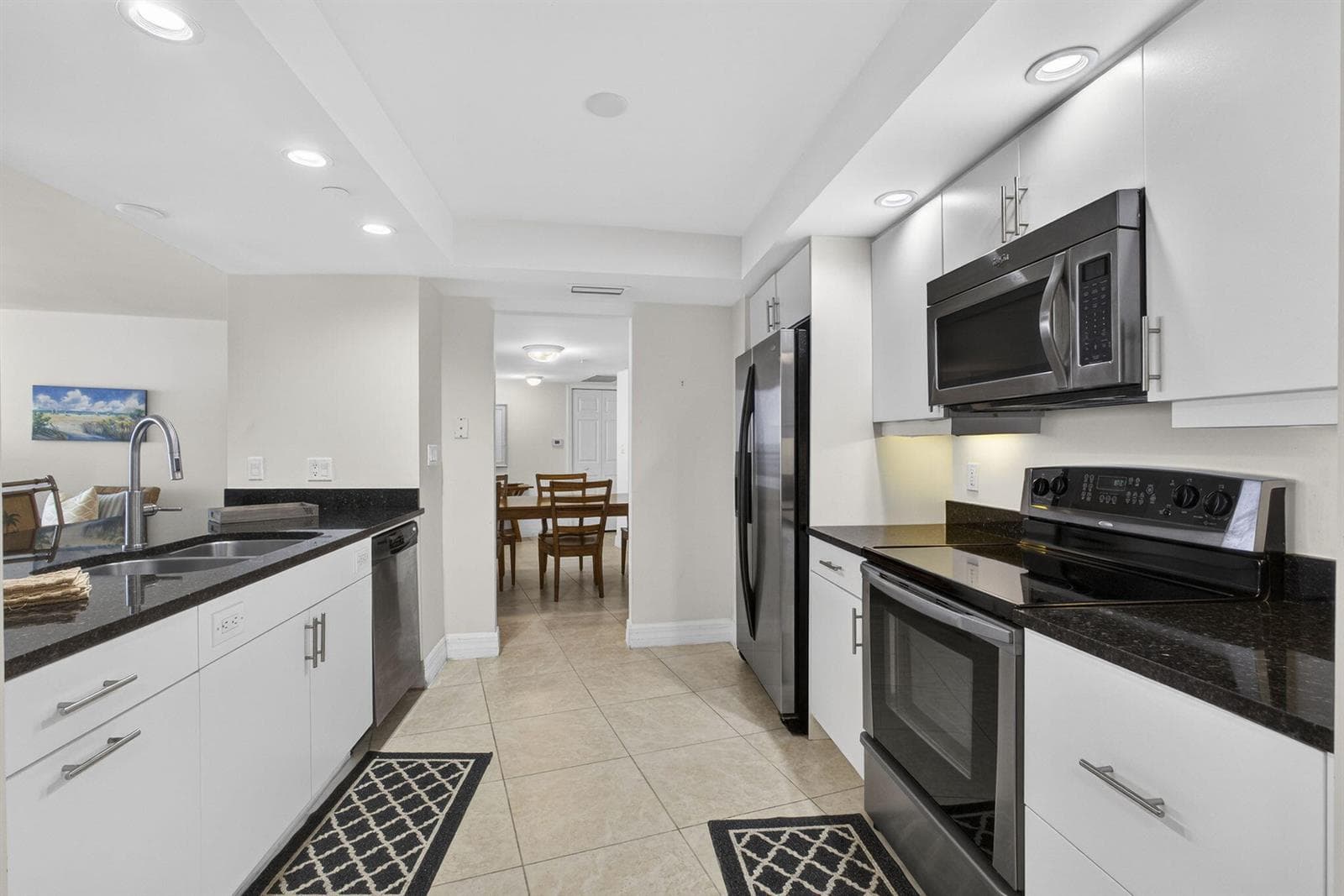 3000 N Ocean Drive photo 21