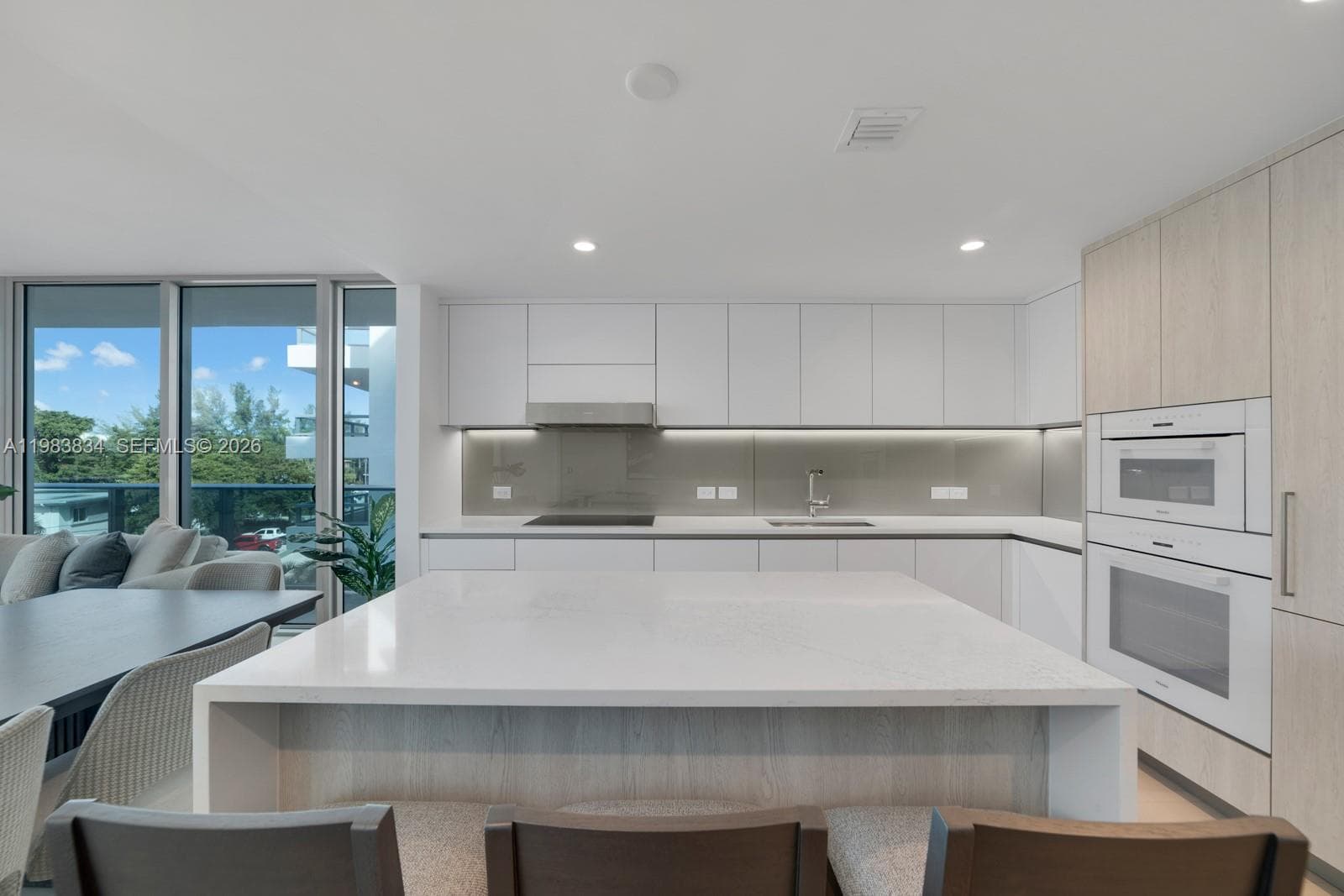 9221 Bay Harbor Drive 412 photo 7