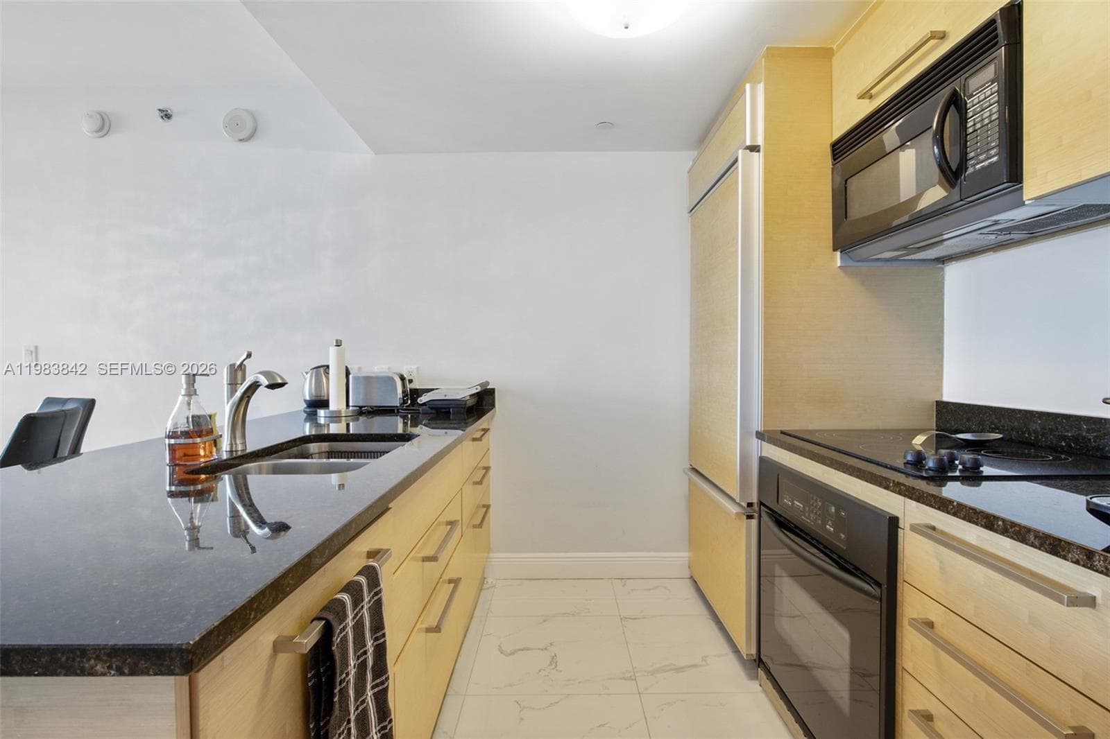 1800 S Ocean Dr 909 photo 6