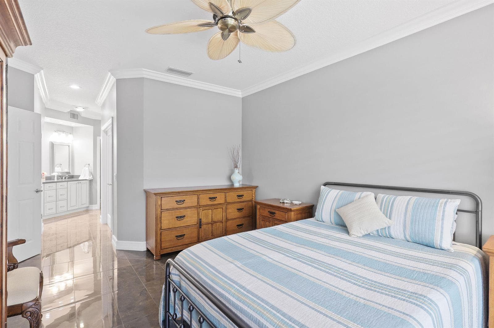 2056 Windward Way photo 13