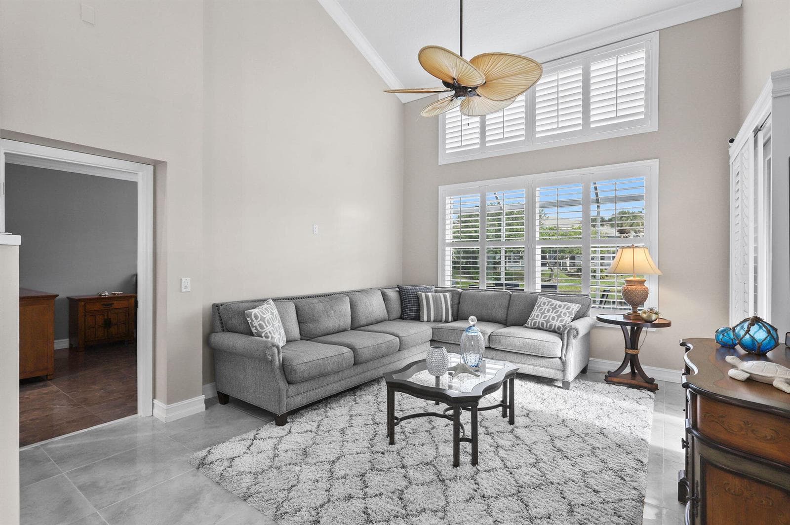 2056 Windward Way photo 4