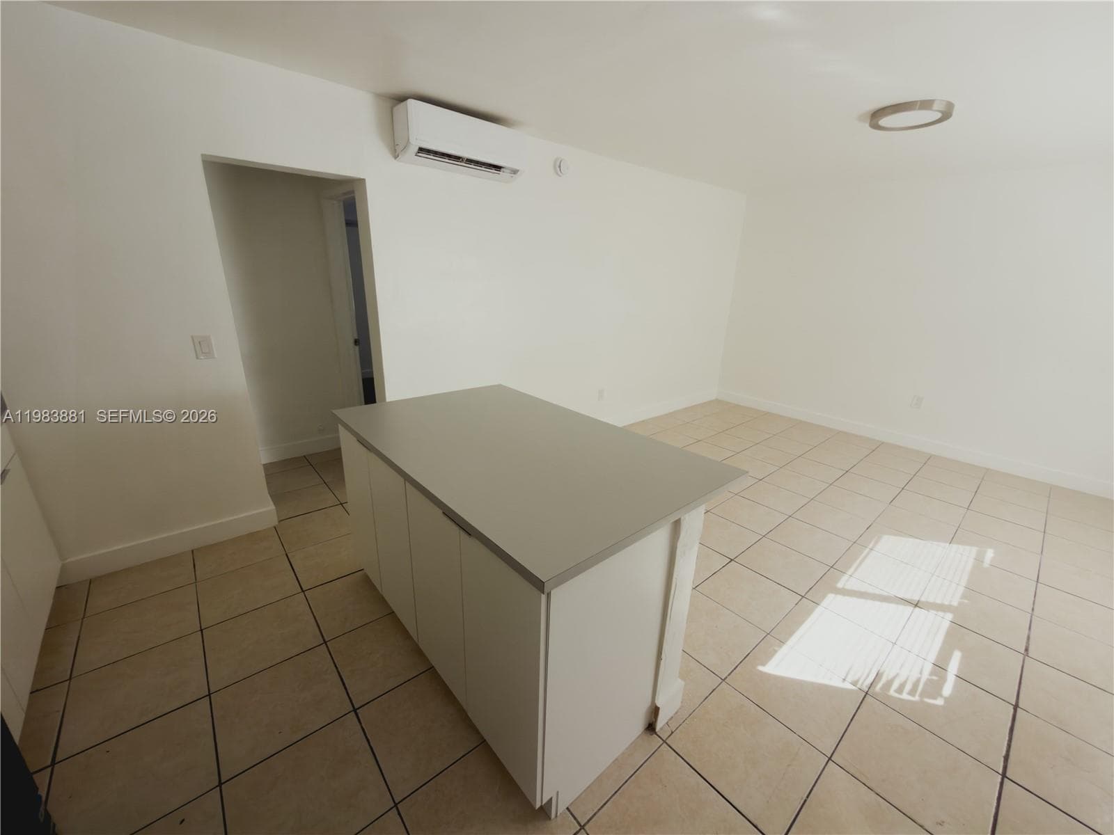 1999 Glades Dr 3 photo 5