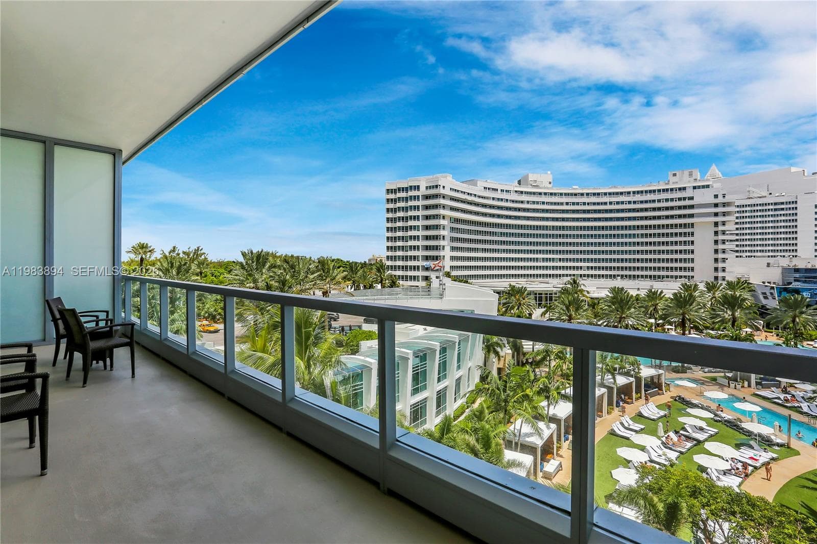 4391 Collins Ave 506/507 photo 4