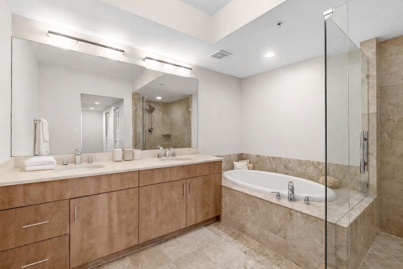 2700 N Federal Highway 303 photo 11