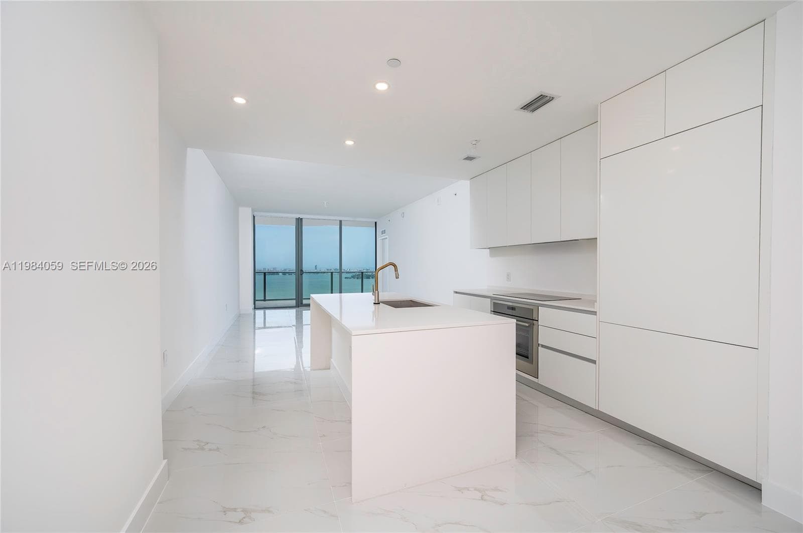 700 24th St 3504 photo 7