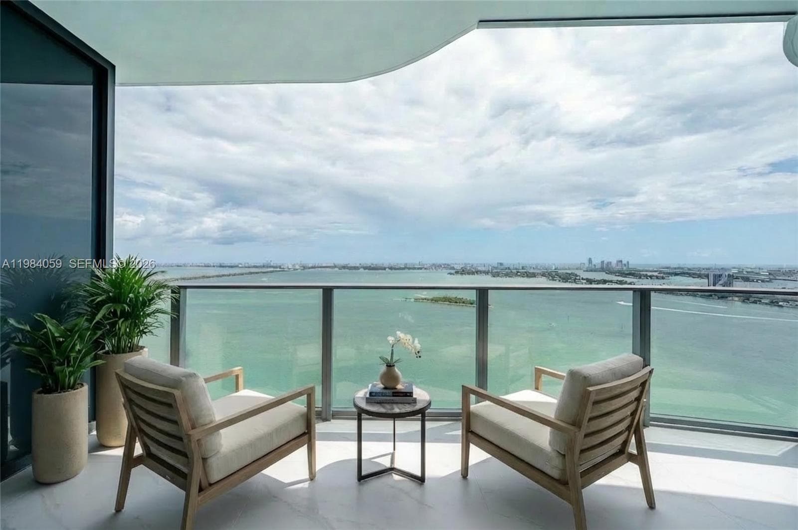 700 24th St 3504 photo 14