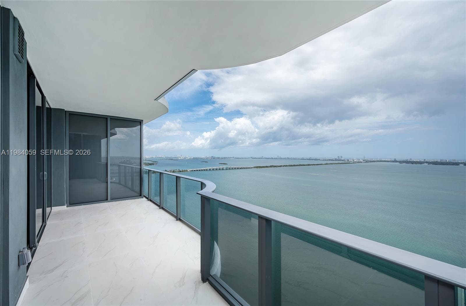 700 24th St 3504 photo 18