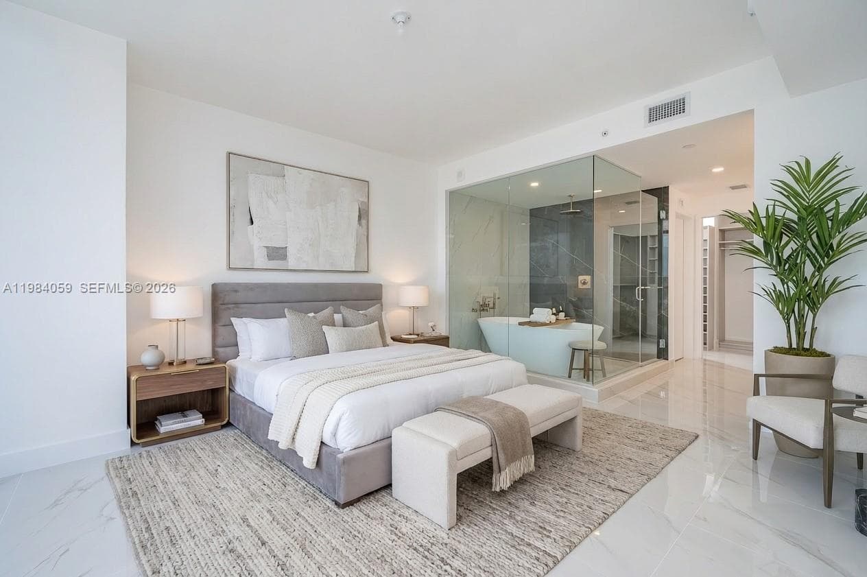 700 24th St 3504 photo 19