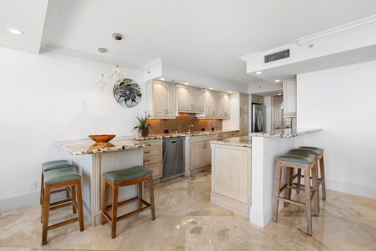 2727 S Ocean Boulevard 1405 photo 13