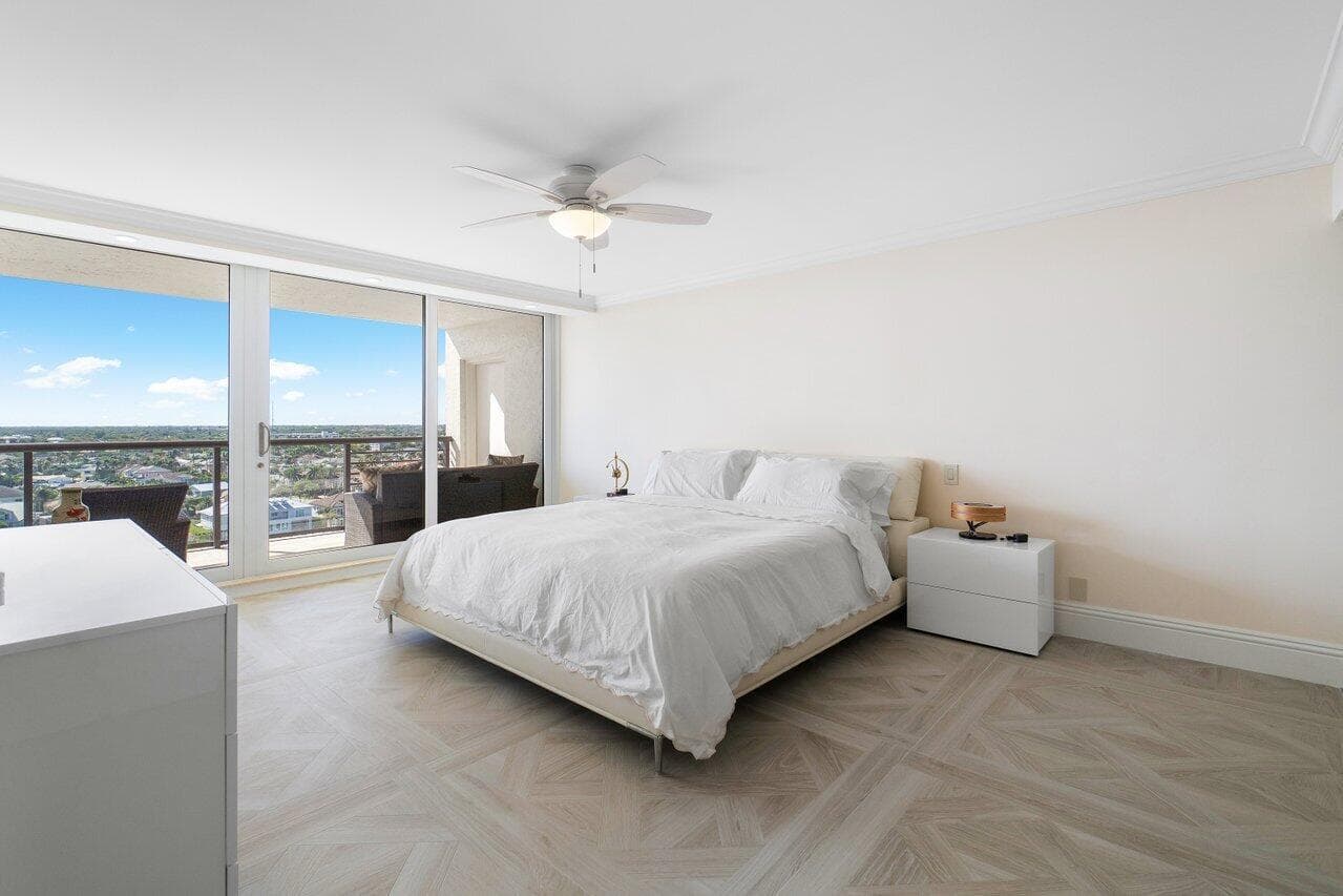 2727 S Ocean Boulevard 1405 photo 22