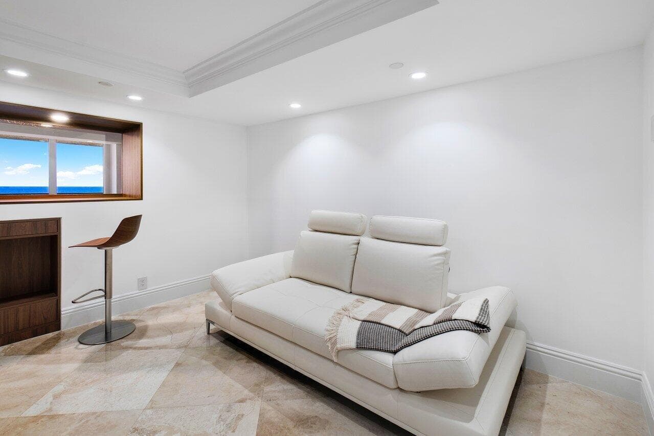 2727 S Ocean Boulevard 1405 photo 5