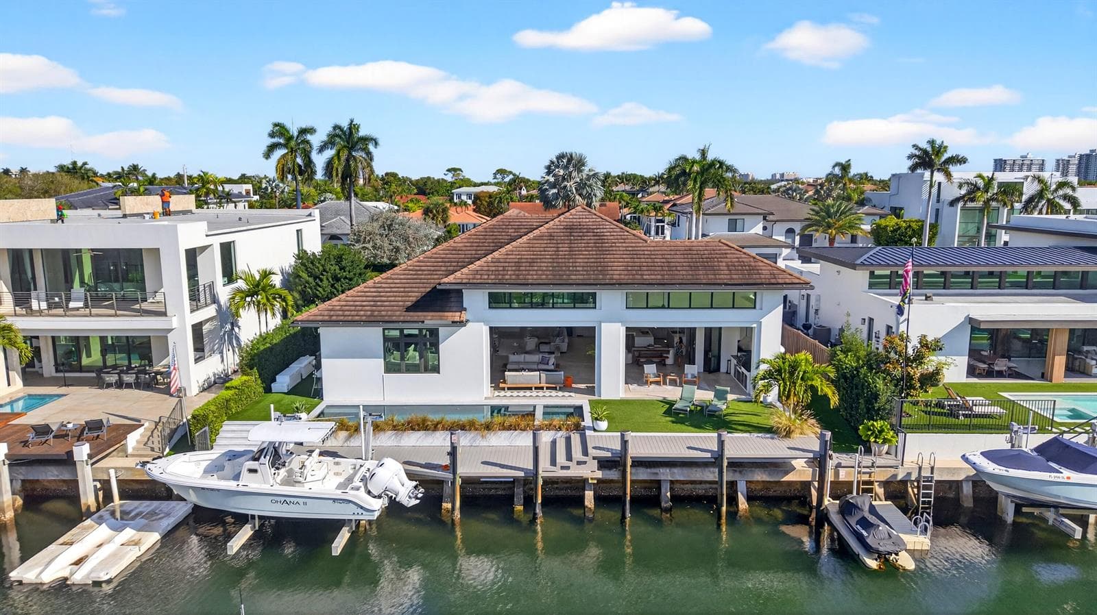 520 Golden Harbour Drive photo 7