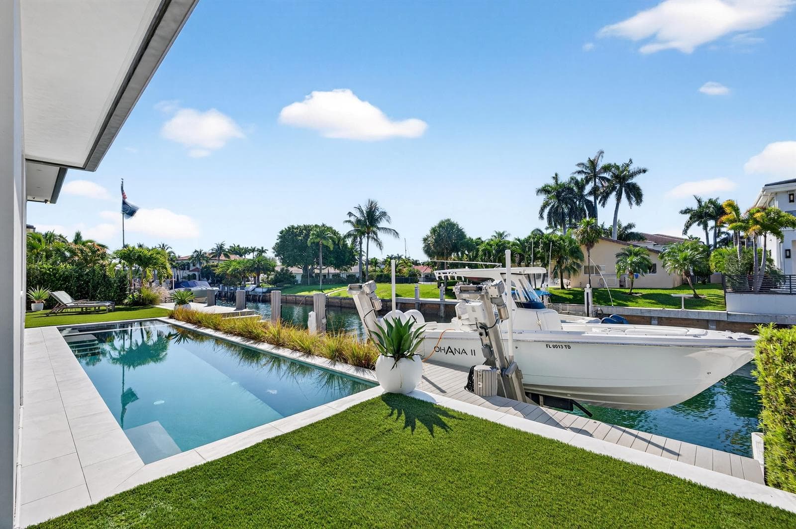 520 Golden Harbour Drive photo 20