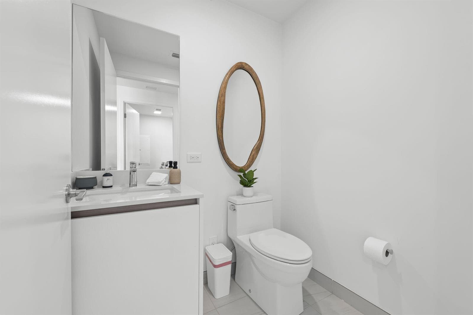 900 N Ocean Boulevard 1501 photo 13