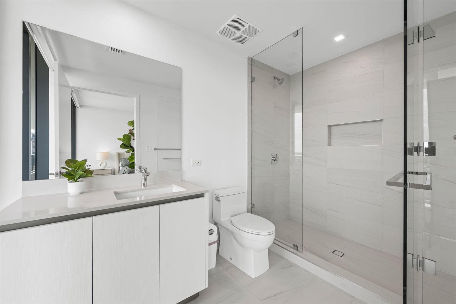 900 N Ocean Boulevard 1501 photo 21