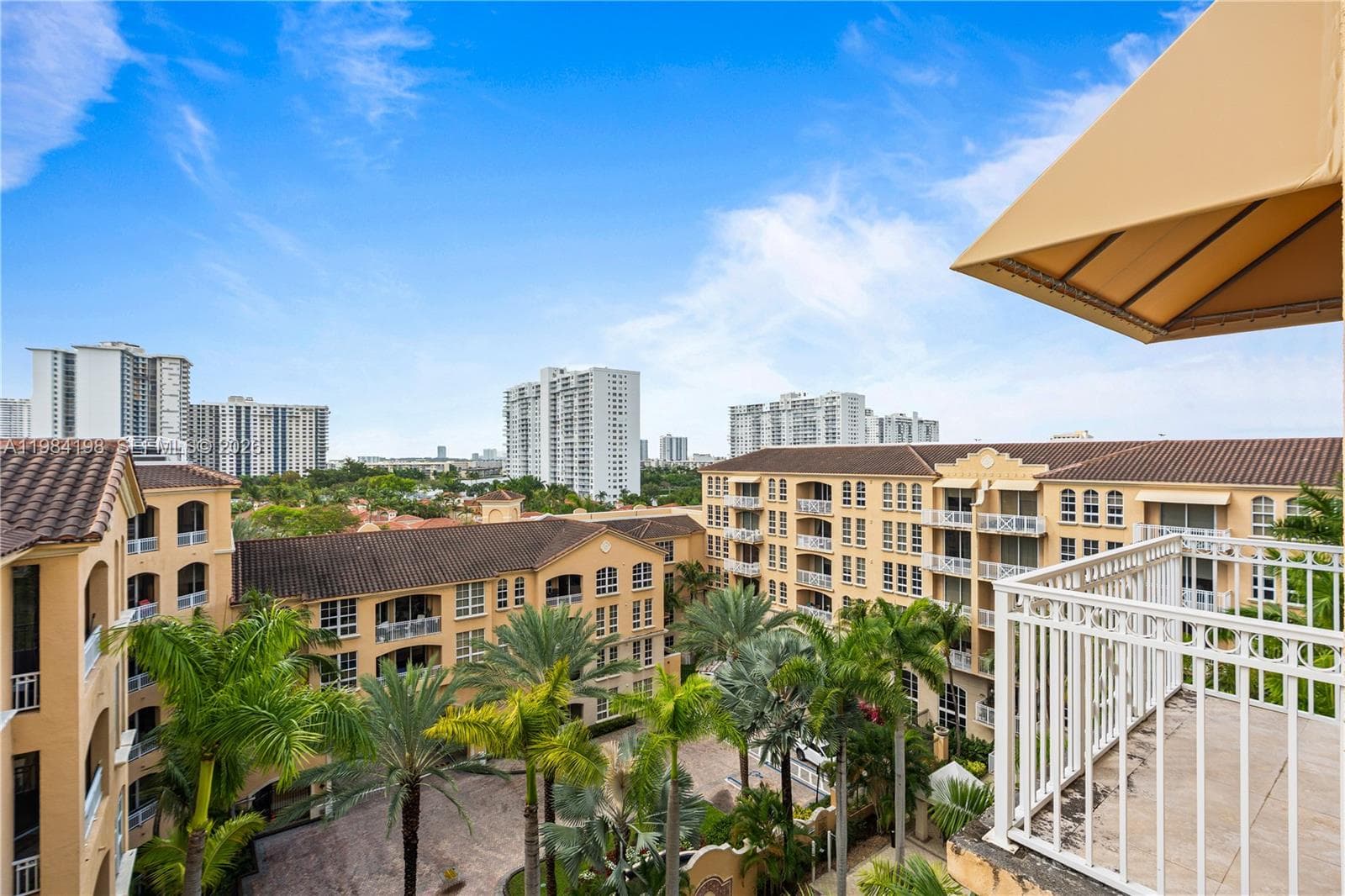 3001 185th St 716 photo 23