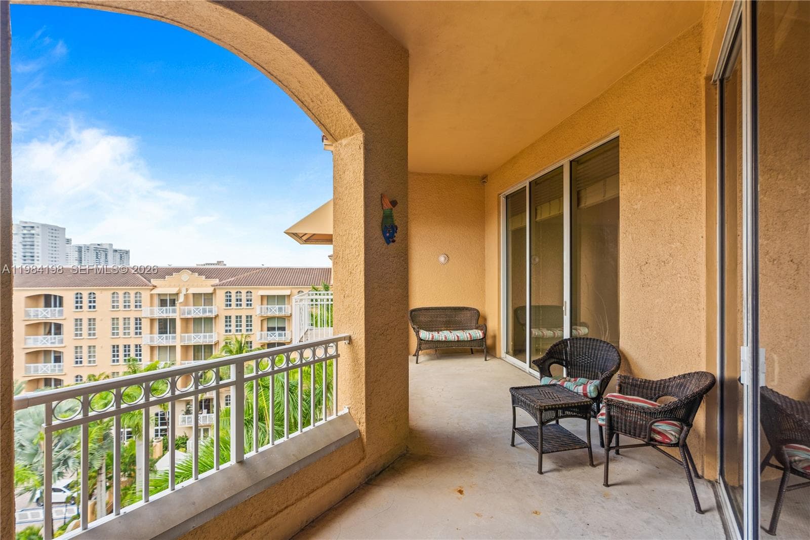 3001 185th St 716 photo 16