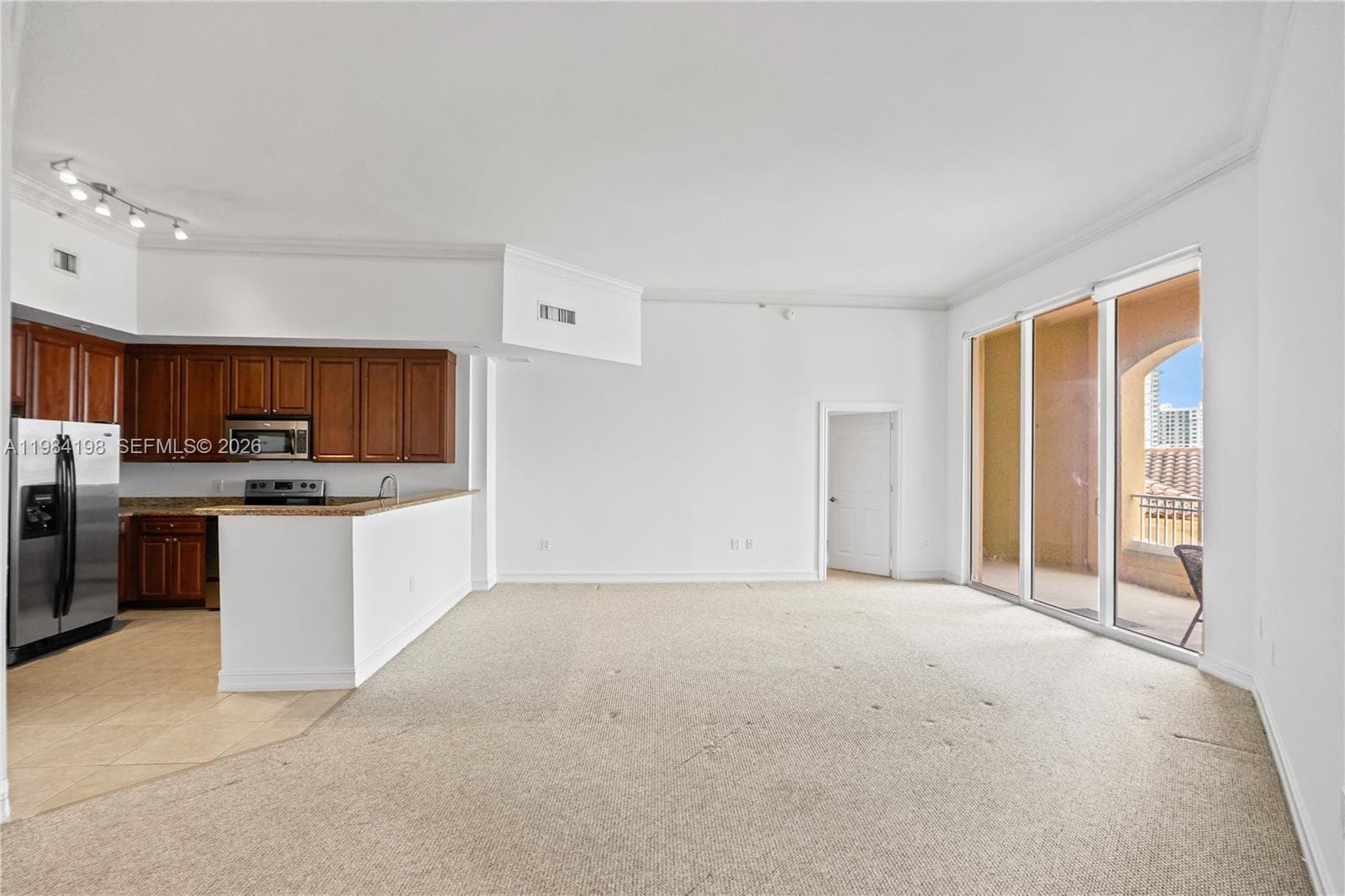 3001 185th St 716 photo 1