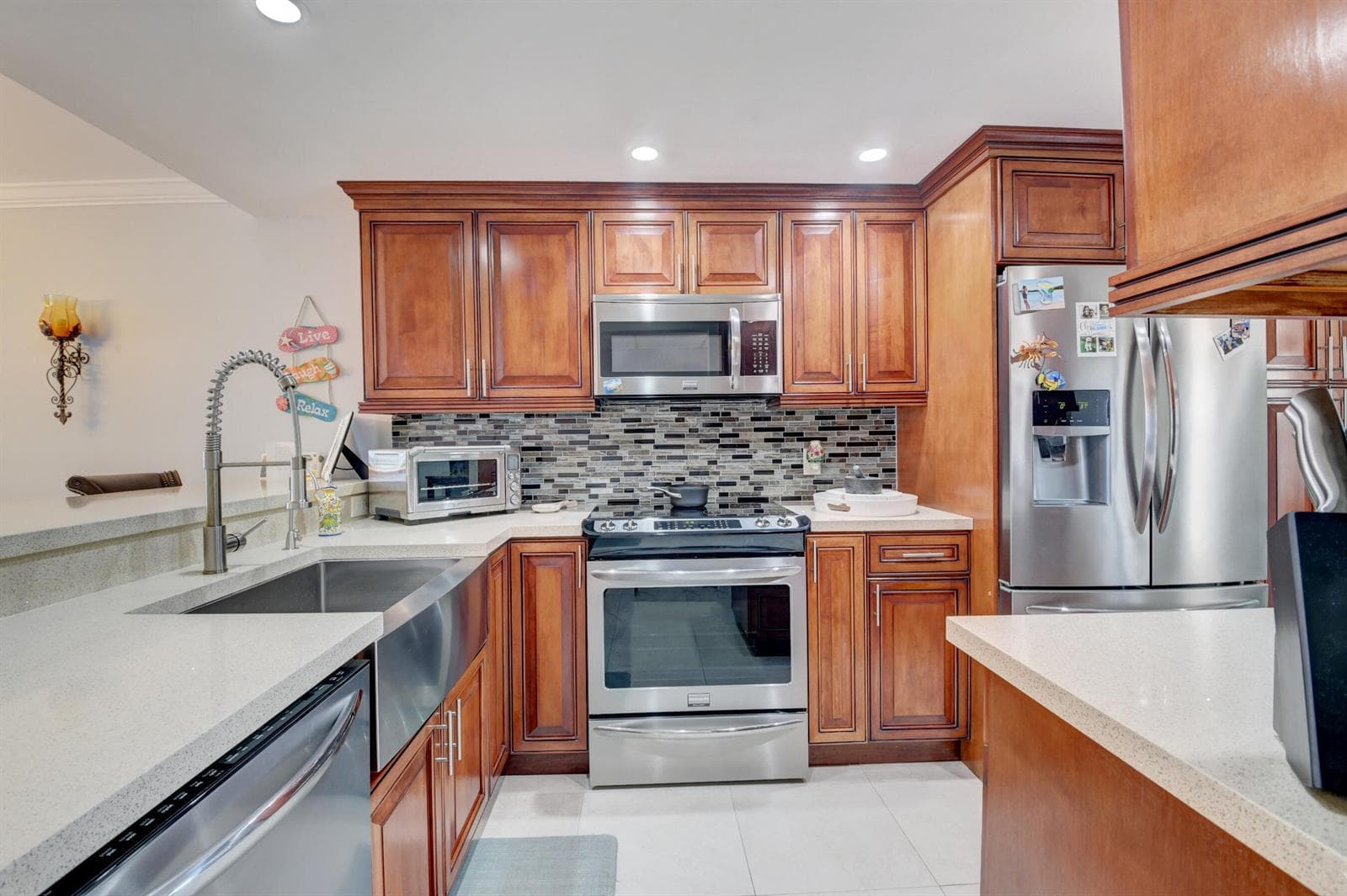 19 Royal Palm Way 205 photo 5