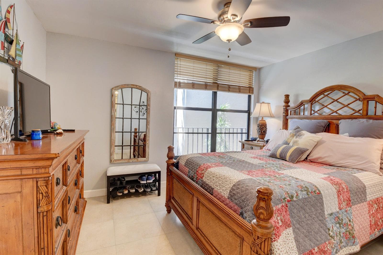 19 Royal Palm Way 205 photo 24