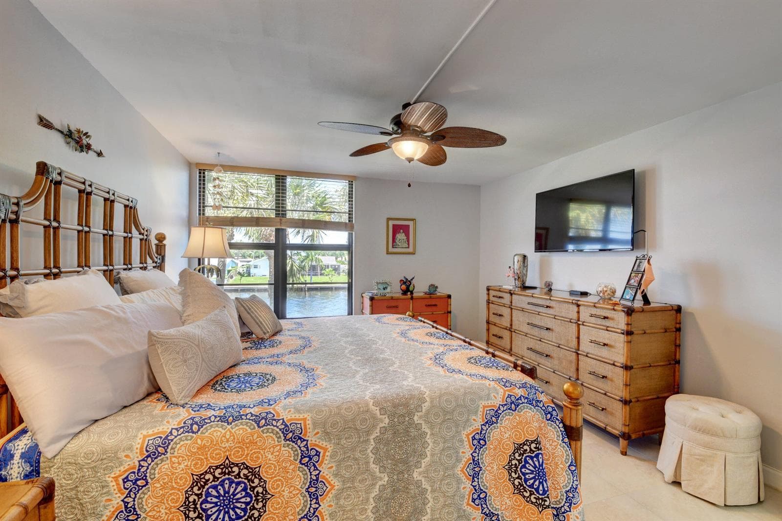 19 Royal Palm Way 205 photo 19