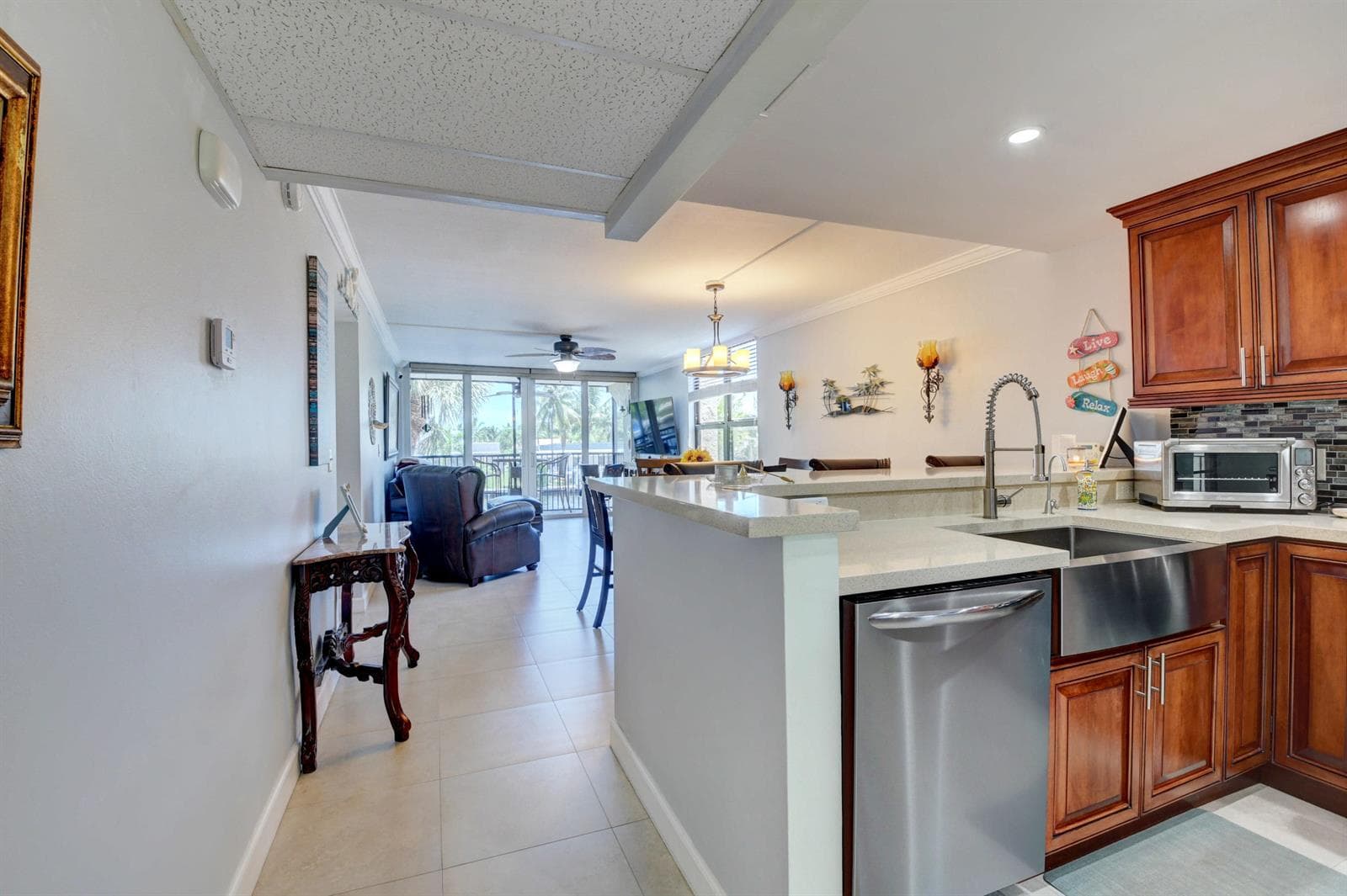 19 Royal Palm Way 205 photo 4