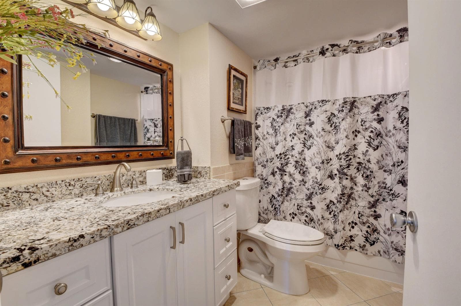 19 Royal Palm Way 205 photo 25