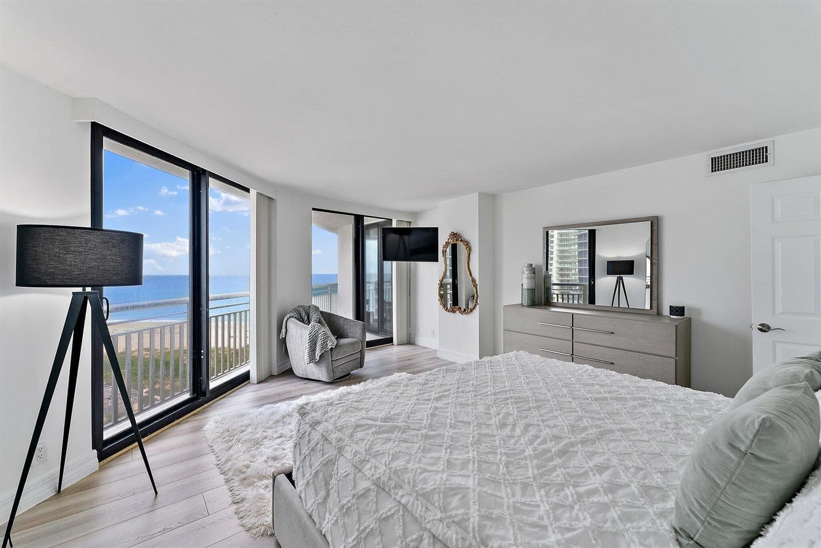 3000 N Ocean Drive 14a photo 10