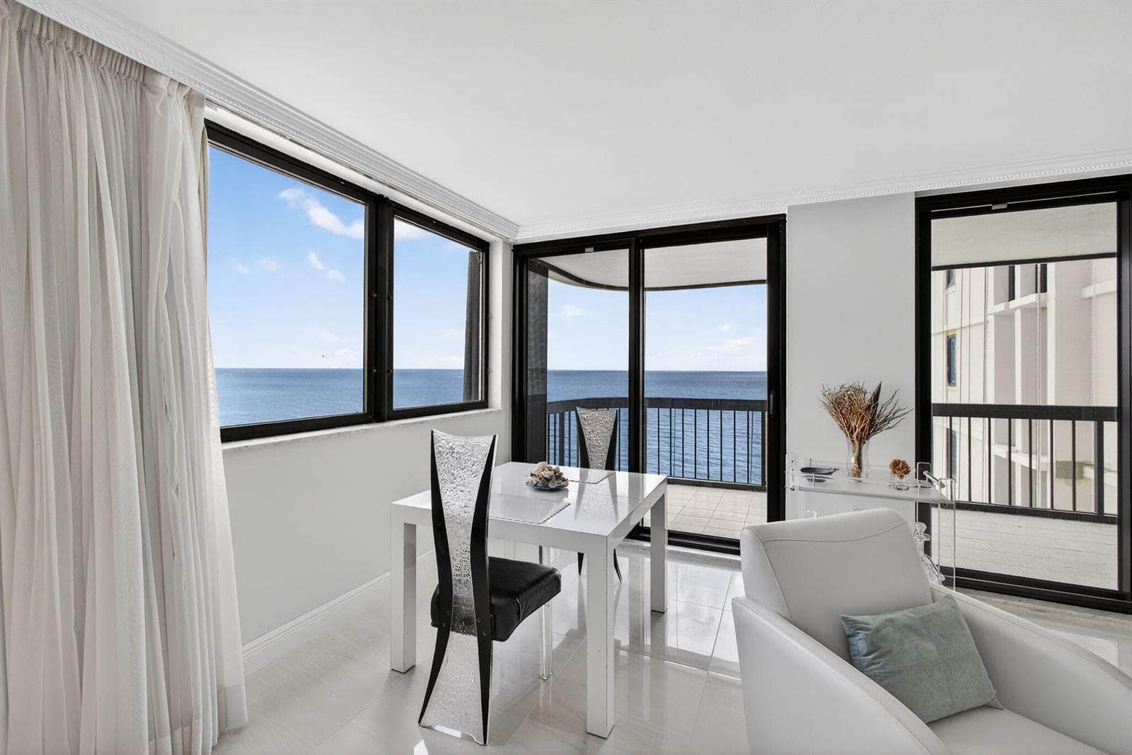 5380 N Ocean Drive 12e photo 3