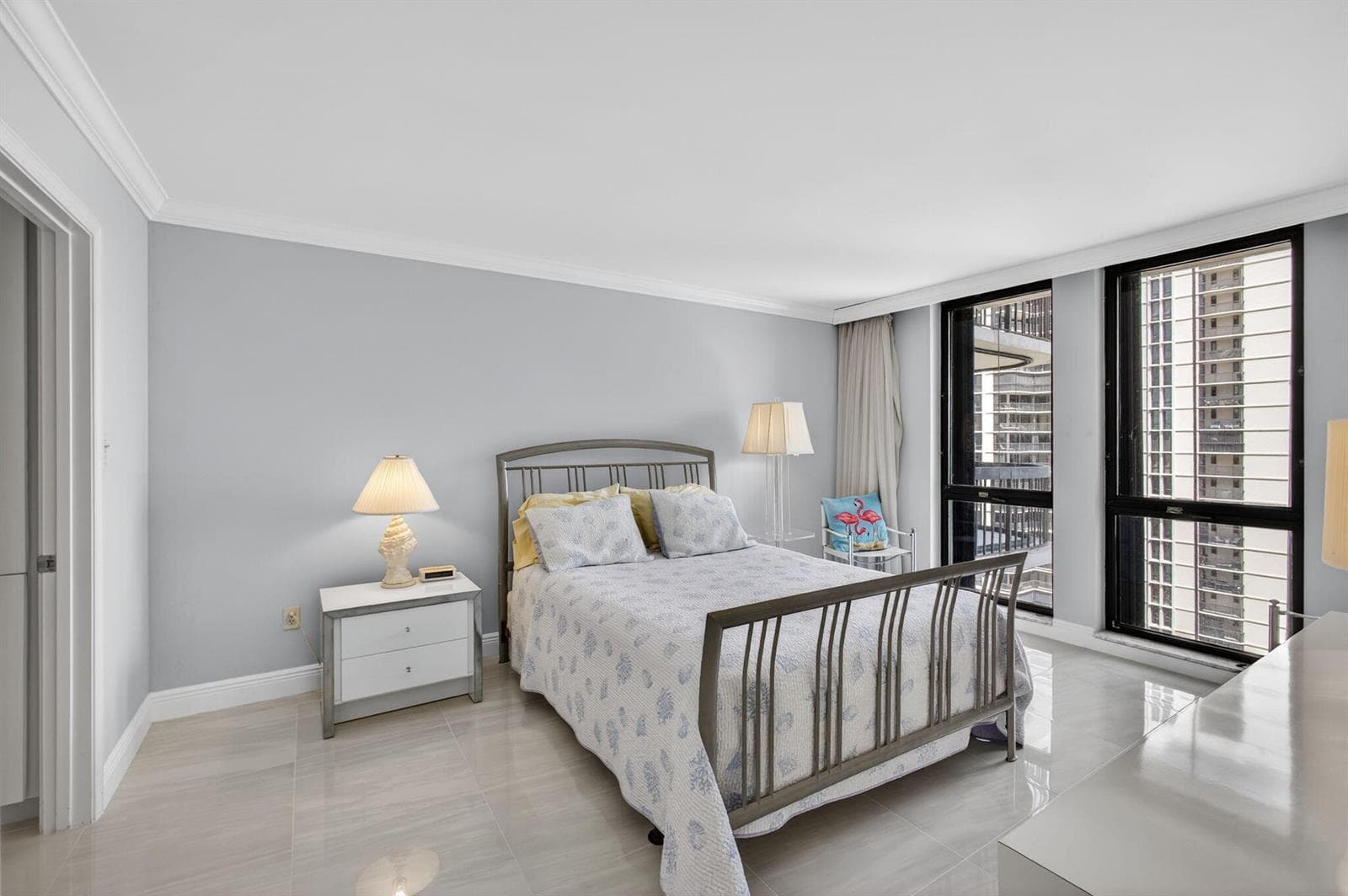 5380 N Ocean Drive 12e photo 18