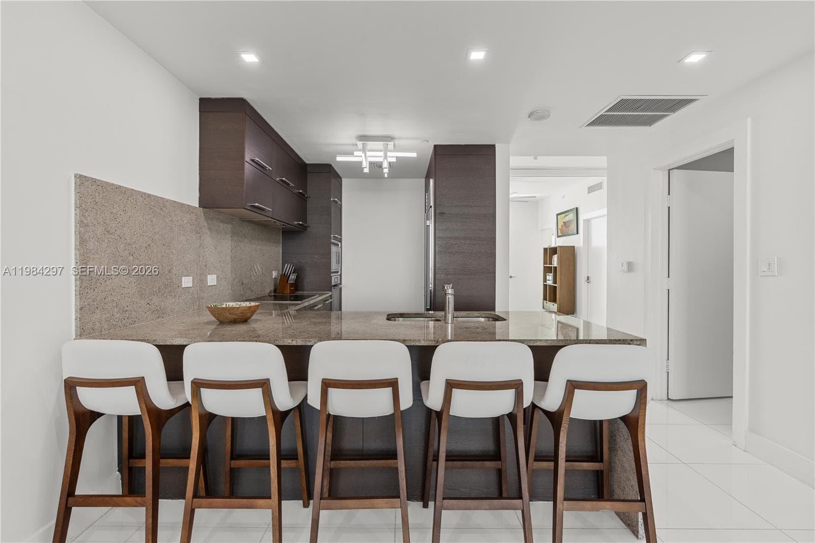 900 Biscayne Blvd 5602 photo 7