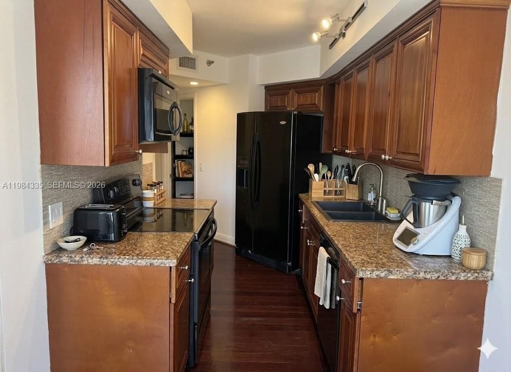 3610 Yacht Club Dr 1002 photo 13