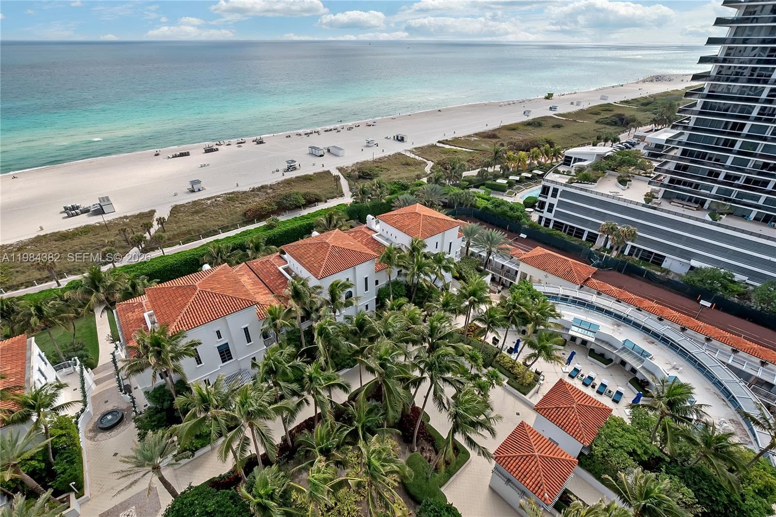 5959 Collins Ave 1503 photo 4