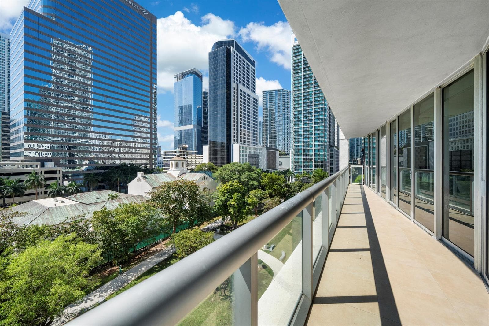 495 Brickell Avenue 811 photo 5