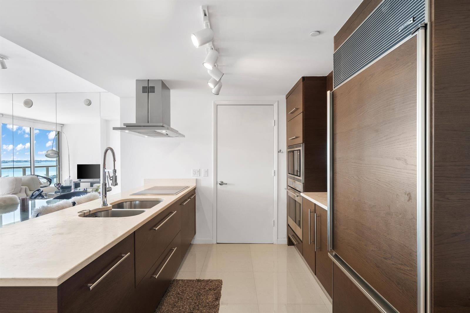 495 Brickell Avenue 811 photo 9