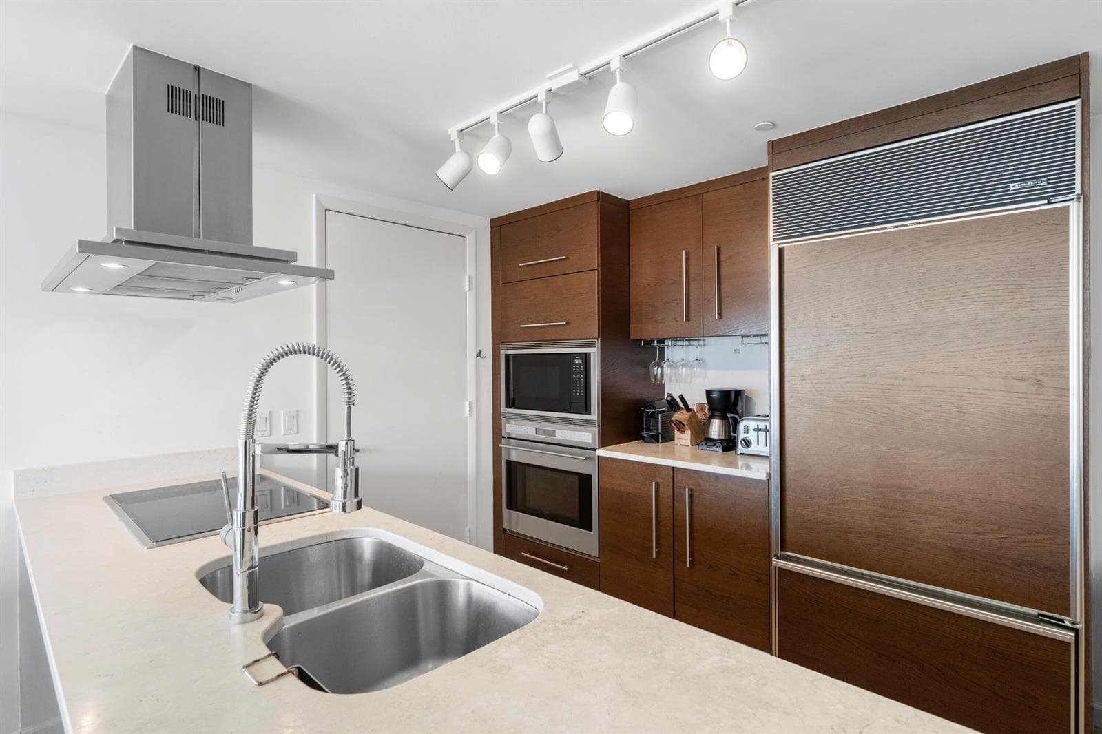 495 Brickell Avenue 811 photo 11