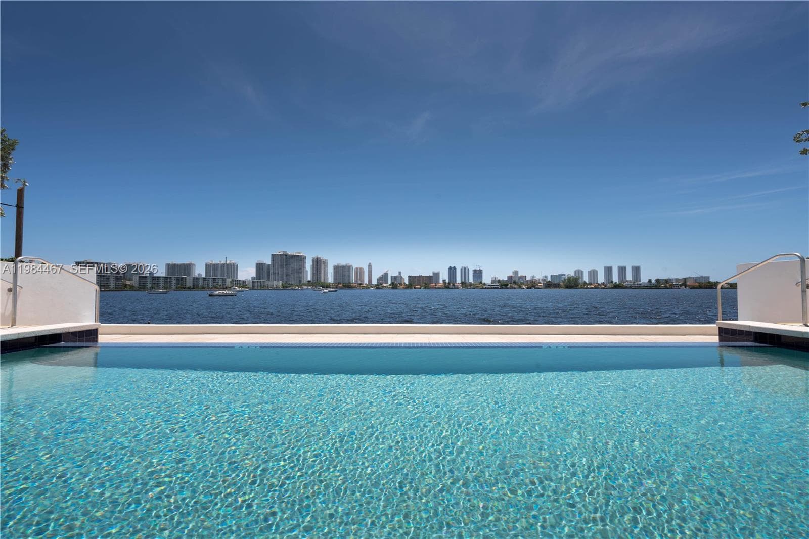 17301 Biscayne Blvd 1803 photo 23