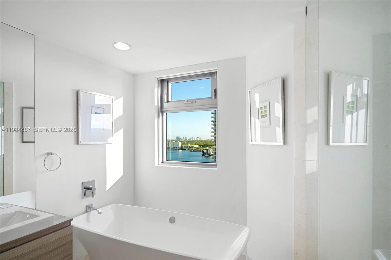 17301 Biscayne Blvd 1803 photo 13