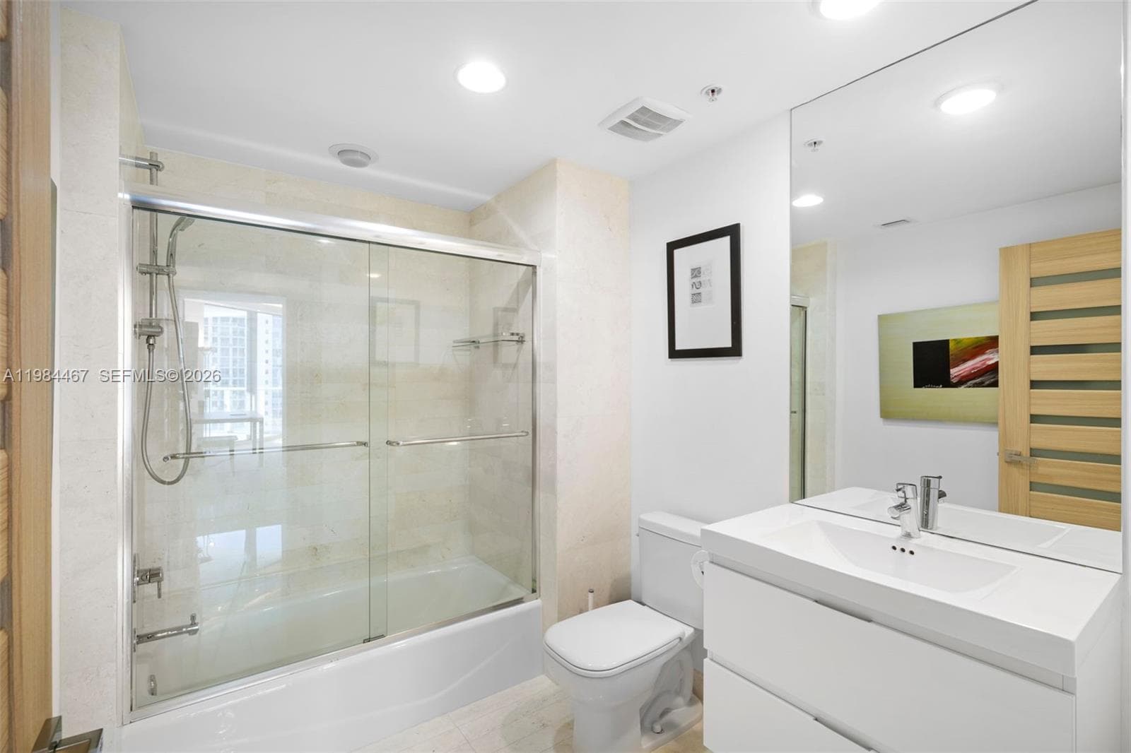 17301 Biscayne Blvd 1803 photo 17