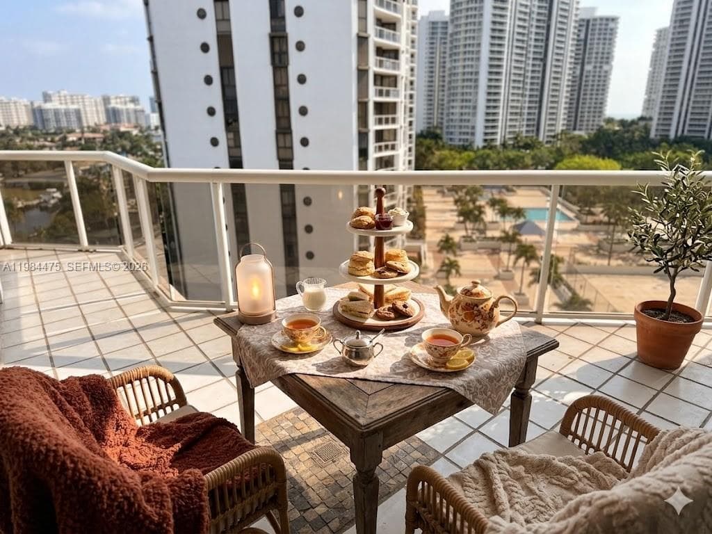 3610 Yacht Club Dr 1002 photo 15